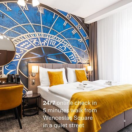 A1 Royal Plaza Hotel Прага Екстериор снимка